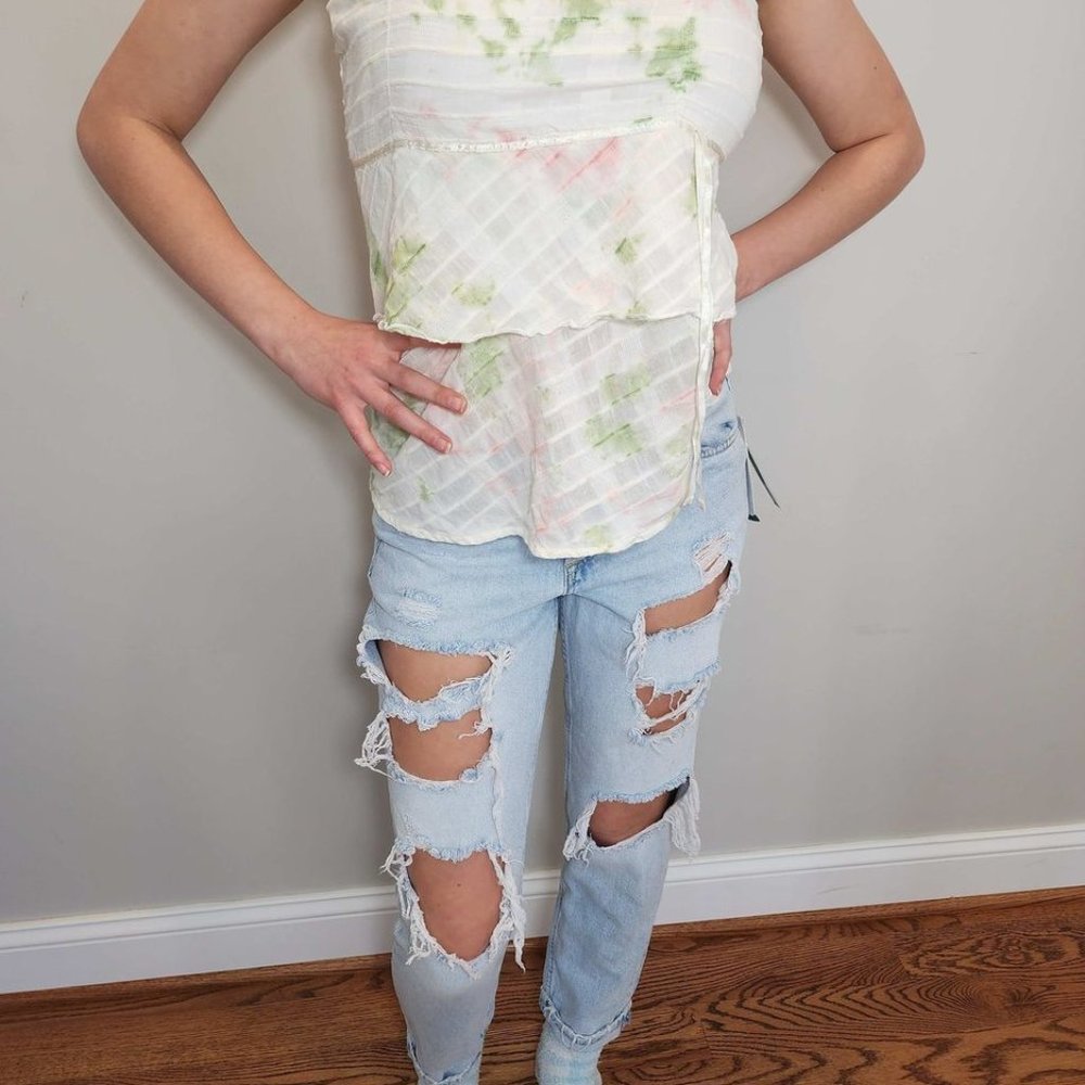 New Tags H&M Boyfriend Distressed Rip Jeans Women's Size 4 Button Fly Blue Pants